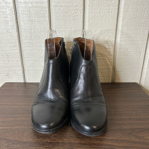 Frye Nora Heeled Ankle Boots in Black, size 8. - Picture 2 of 9